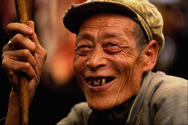 570073 A Toothless Smiling Man From Chadong, China A4 Photo Print