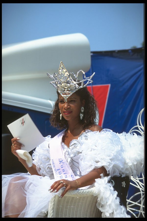 575006 The Carnival Queen, Summer Carnival, Rotterdam, Holland A4 Photo Print