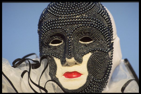 575018 Spots And Lips, Venice, Italy A4 Photo Print
