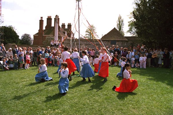 575088 Maypole Dance, Winchester Cathedral Grounds, England A4 Photo Print