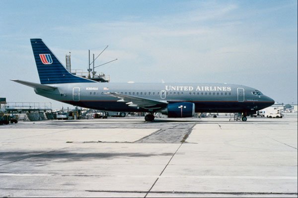 576061 United B737 322, Los Angeles, U.S.A. A4 Photo Print