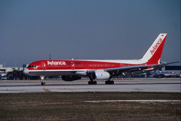 576093 Avianca Colombia B757 23A, Miami, U.S.A. A4 Photo Print