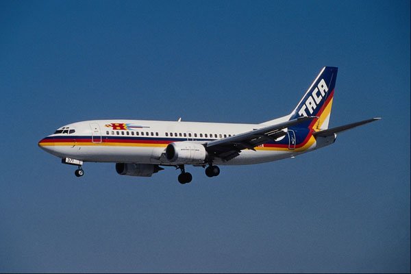 576095 TACA B737 3S1, Miami, U.S.A. A4 Photo Print