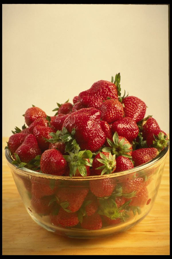 577053 Bowl Of Strawberries A4 Photo Print