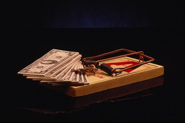 577093 Mouse Trap With Dollars A4 Photo Print