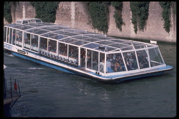 579041 Tour Boat A4 Photo Print