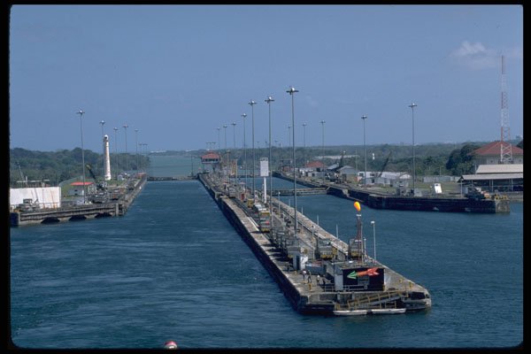 579051 Locks, Panama Canal A4 Photo Print