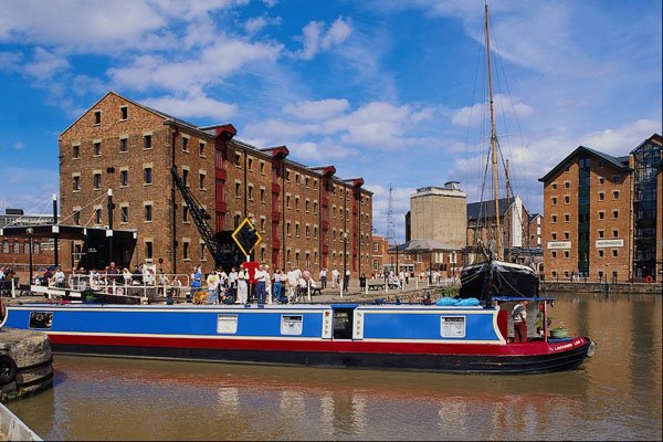 579097 Gloucester Docks, Gloucestershire, England A4 Photo Print
