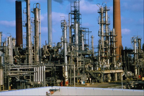 580071 Oil Refinery, Henningstadt A4 Photo Print