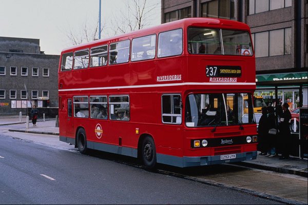 581046 Riverside Bus Leyland, Still Quite New, Hounslow A4 Photo Print