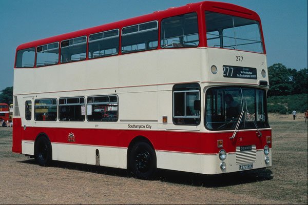 581080 Southampton City 277 Dominator Shows Off The Revised Livery A4 Photo Print