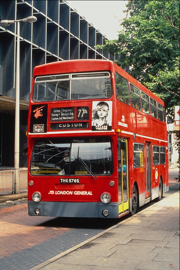 581099 London Buses Daimler Rests Between Duties At Euston Station A4 Photo Print