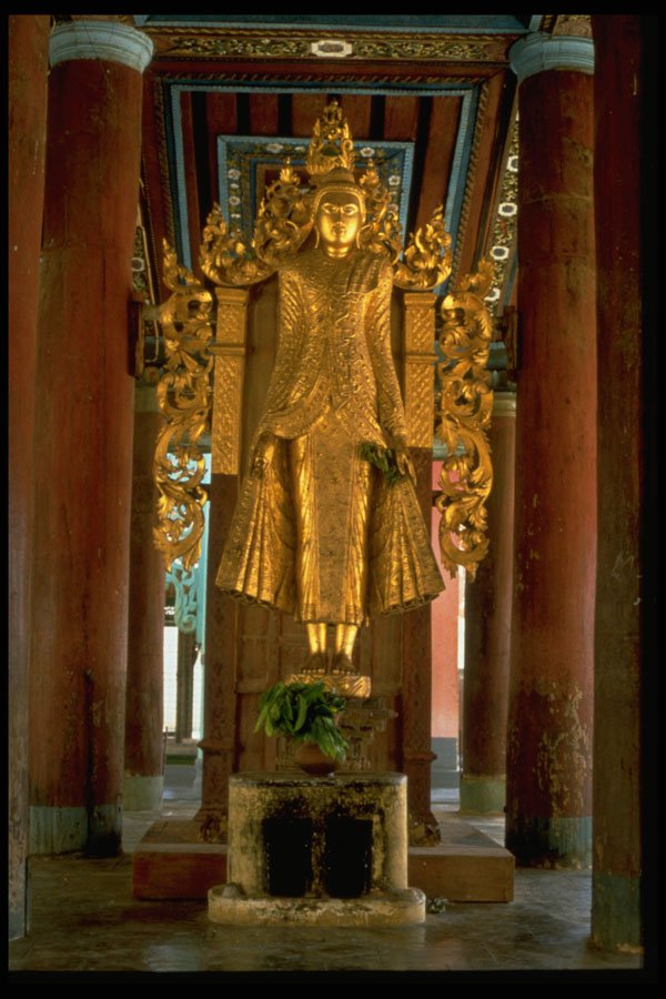 584011 Buddha's Statue, Ananda Temple, Pagan, Burma A4 Photo Print