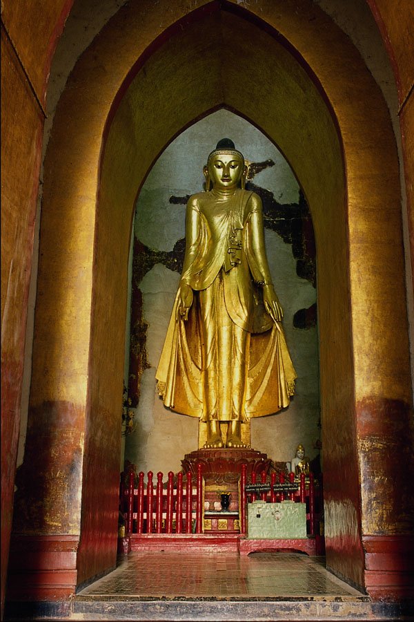 584064 Ananda Temple, Pagan, Burma A4 Photo Print