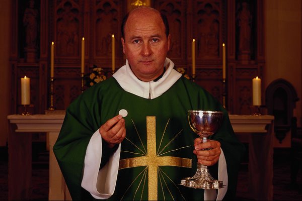 584096 Roman Catholic Mass, Holy Communion A4 Photo Print