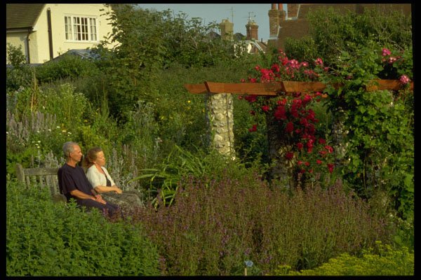 586077 Kipling's Gardens, Rottingdean, England A4 Photo Print