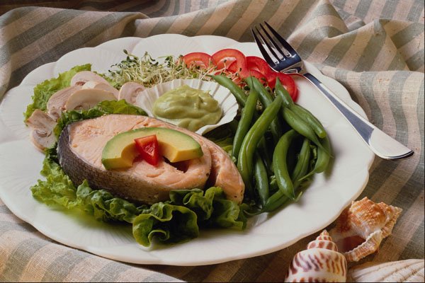 587027 Salmon Plate A4 Photo Print