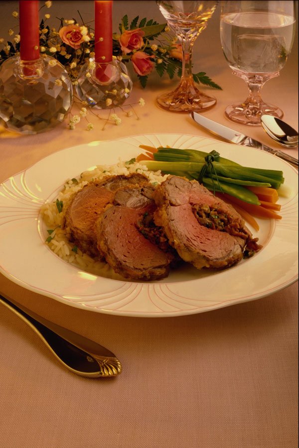 587038 Sliced Beef Dinner A4 Photo Print