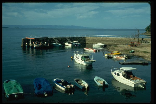 588002 Andorra Harbor, Kariba Lake, Zambia A4 Photo Print