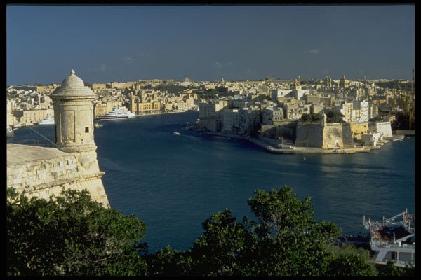 588049 Grand Harbor, Malta A4 Photo Print