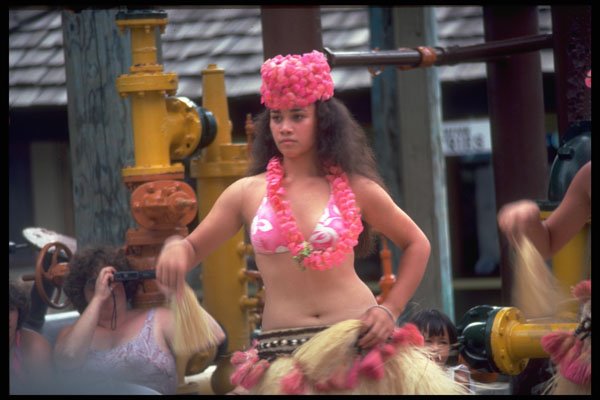 589050 Hawaiian Dancer A4 Photo Print