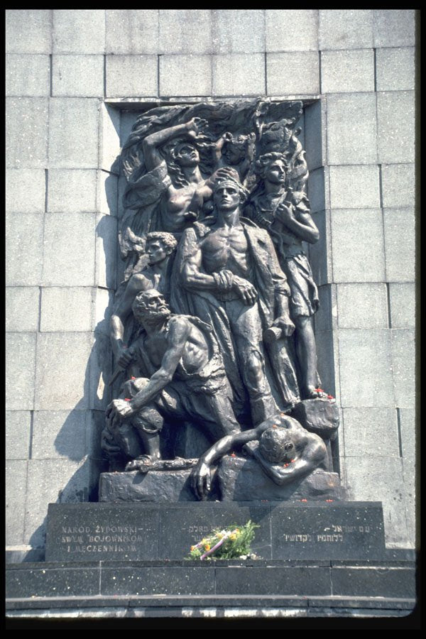 590028 Statue Of Nazi Oppression A4 Photo Print