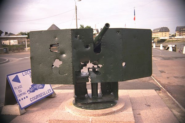 590075 Coastal Gun At Courseulles, Normandy, France A4 Photo Print