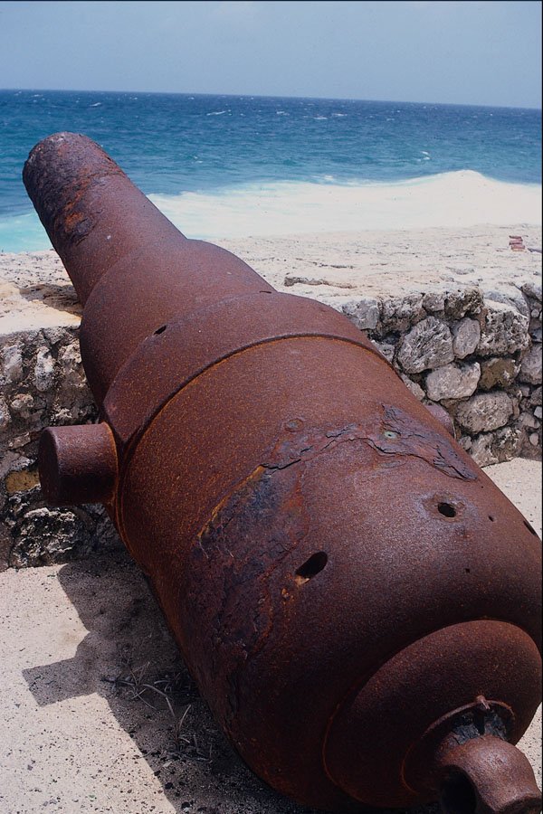 590088 On Curacao, Rusted Cannon, Netherlands Antilles A4 Photo Print