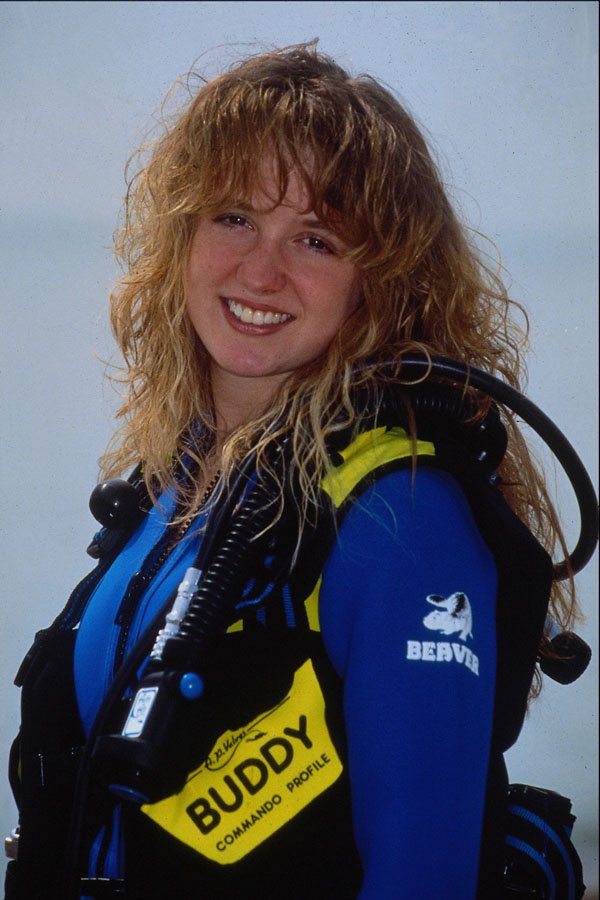 592008 Scuba Diver A4 Photo Print