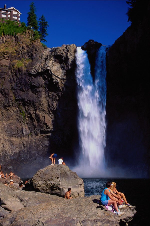 592048 Summer Tourists Among The Rocks, Snowqualmie Falls A4 Photo Print