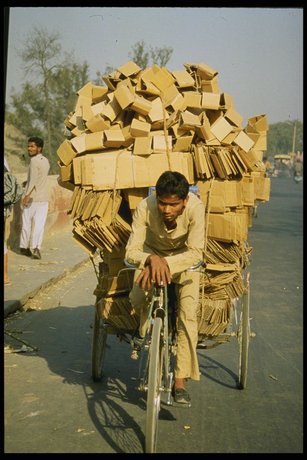 595028 Heavy Load, Bombay A4 Photo Print