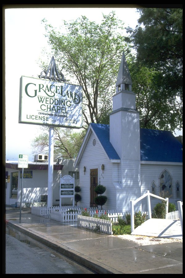 597001 Graceland Wedding Chapel A4 Photo Print