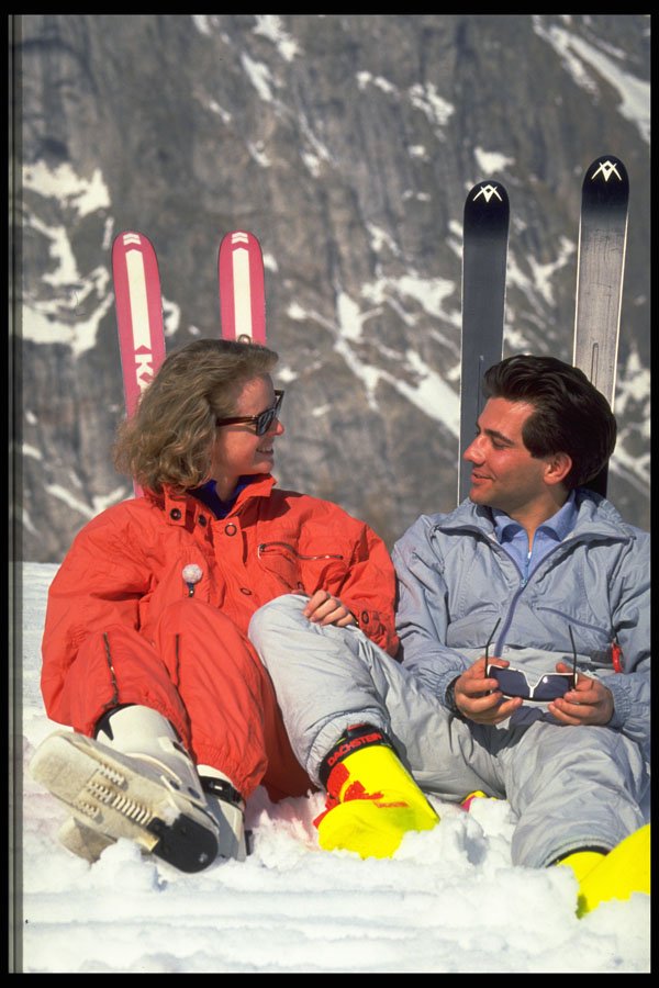 598040 Couple Resting, Courmayeur, Italy A4 Photo Print