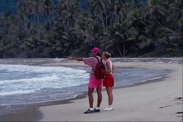 598097 Couple On The Beach, Tayrone National Park, Colombia A4 Photo Print