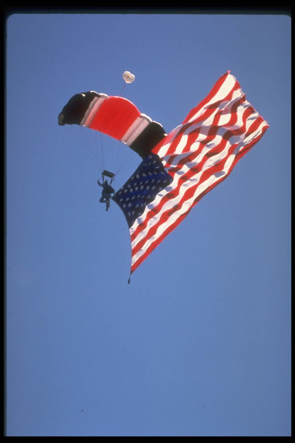 599014 Parachutist With American Flag A4 Photo Print