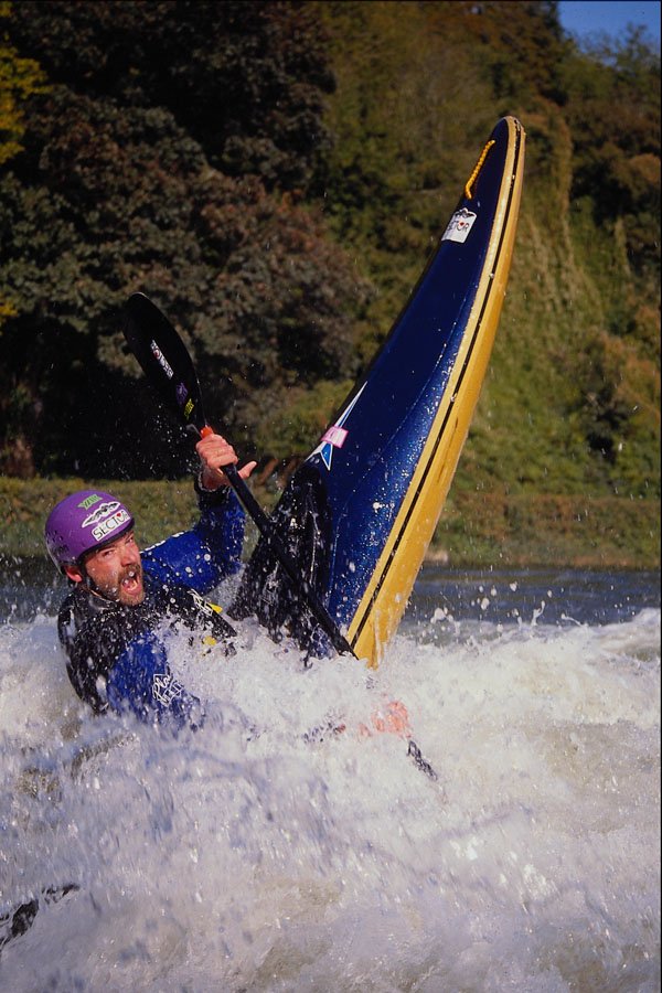 599076 Canoeist Shaun Baker, White water Acrobatics, Hurley, U.K. A4 Photo Print