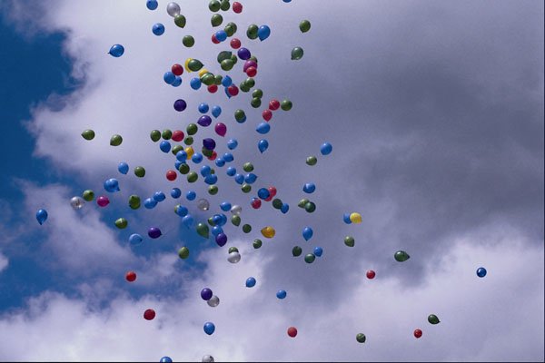 604086 Balloons In Front Of Blue Sky A4 Photo Print