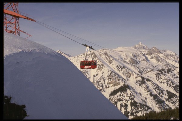 605097 Tram, Jackson Hole, Wyoming A4 Photo Print