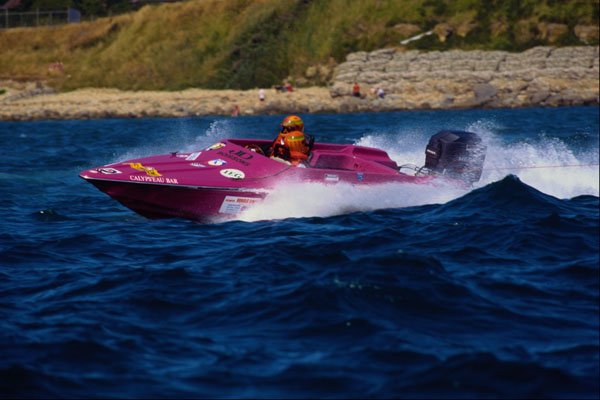 606098 Plum colored Racing Ski Boat A4 Photo Print
