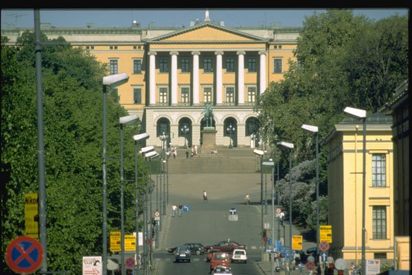 607001 Royal Palace Slottet , Oslo, Norway A4 Photo Print