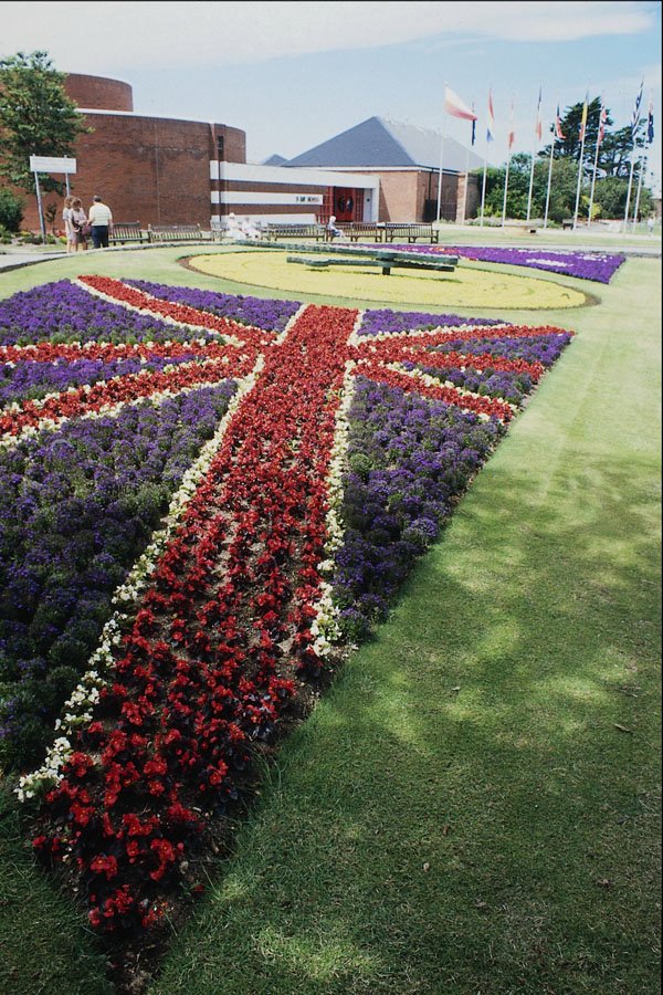 608091 Flower Clock At D Day Museum, Hants, England A4 Photo Print