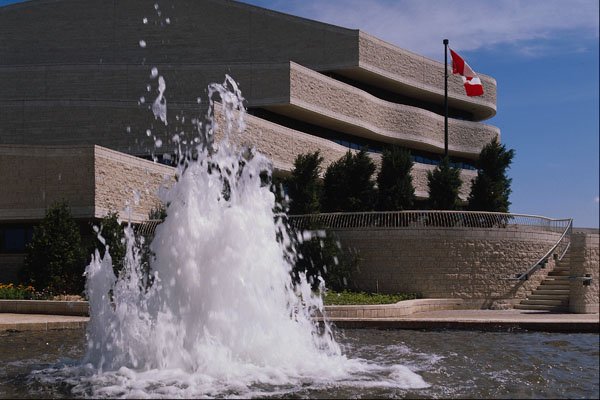 609091 A Cooling Fountain In Front Of The Canadian Shield Wing A4 Photo Print
