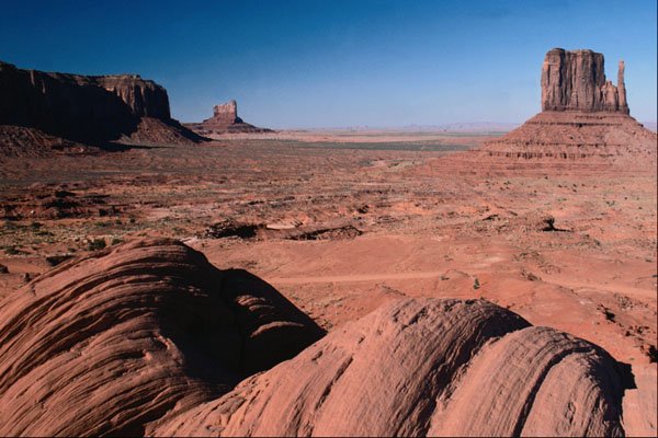 611078 Mitten , Monument Valley, Navajo Indian Tribal Park A4 Photo Print