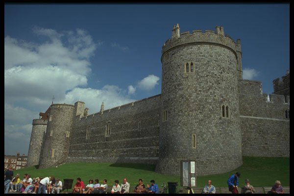 612012 Windsor Castle, Outside London, England A4 Photo Print