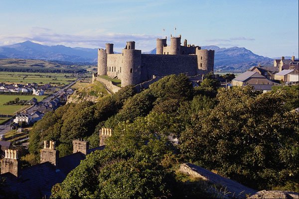 612046 Harlech Castle, Wales A4 Photo Print
