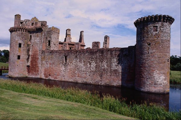 612094 Caerlaverock Castle, Dumfries, Scotland A4 Photo Print