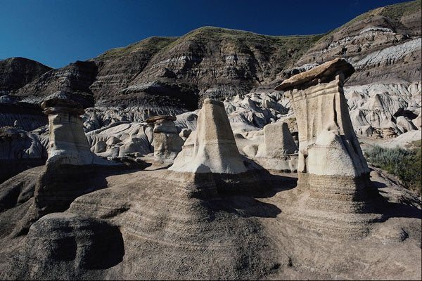 613067 Upper Cretaceous Formations, Hoodoos, Alberta, Canada A4 Photo Print