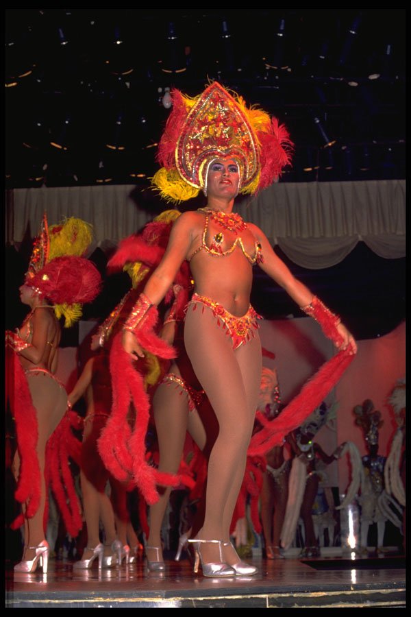 614033 Night Club, Rio De Janeiro, Brazil A4 Photo Print