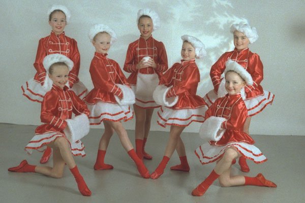 614043 Wonderland A4 Photo Print