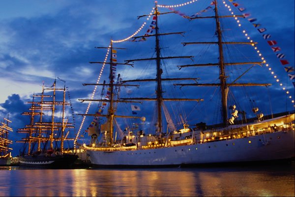 615051 Libertad , Tall Ships A4 Photo Print